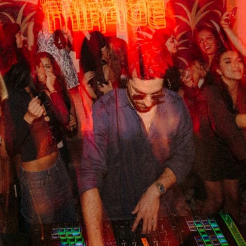 Armeezy performing
